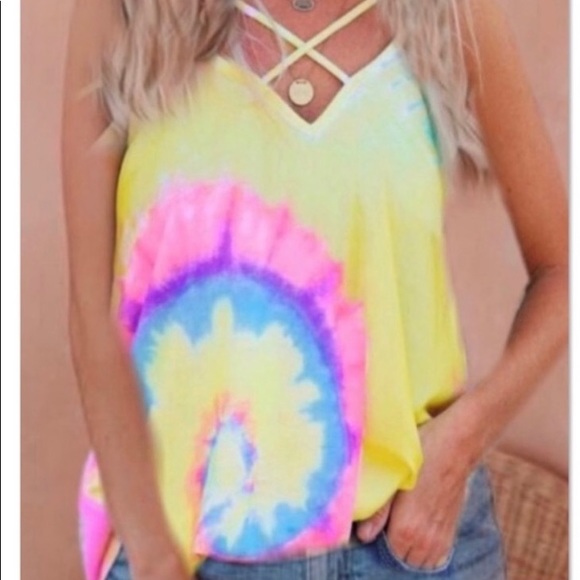 Tops - NWT tye dye tank top